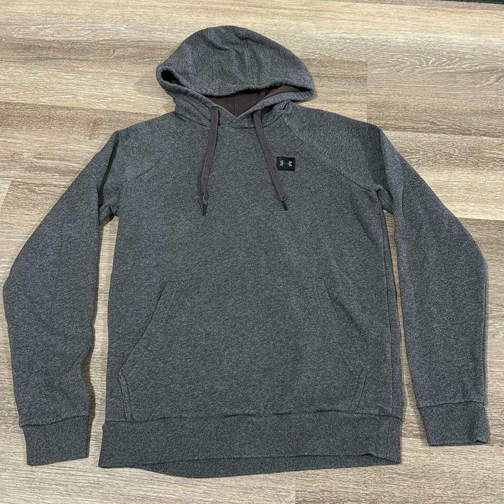 Like 🆕 Under Armour Men’s Fleece Hoodie in Heathered Dark Grey Size S